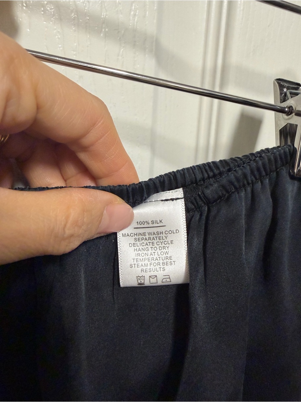 CUYANA Women's Washable Charmeuse Tapered Pant - Picture 5 of 8